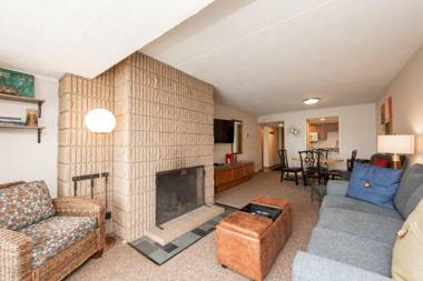 208B - Lakefront One Bedroom Condo with 2 Patios!