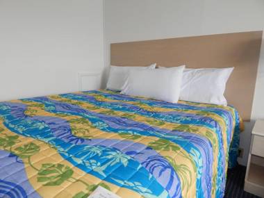 Thunderbird Beach Motel
