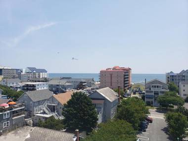 Americana Condos 10th street