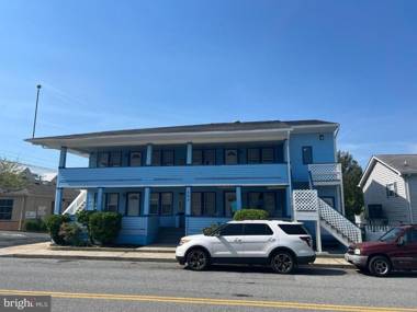 Crystal Sands Apartments