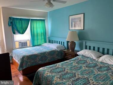 Crystal Sands Apartments