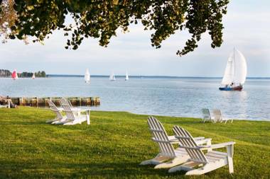 Sandaway Suites & Beach