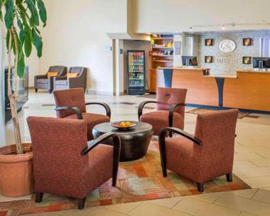 Comfort Suites Waldorf