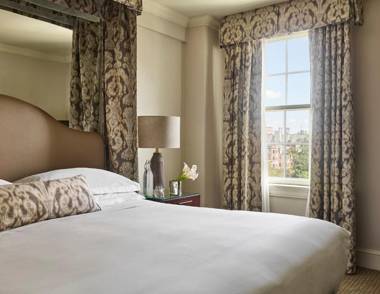 The Eliot Suite Hotel