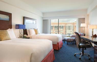 Renaissance Boston Waterfront Hotel