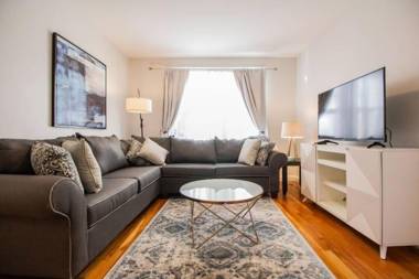 Newly Renovated 2Bed Steps to Longwood Med Center