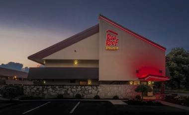 Red Roof Inn PLUS + Boston - Framingham