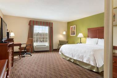 Hampton Inn & Suites Greenfield