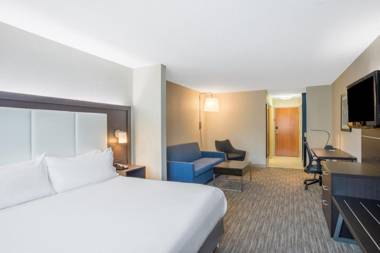 Holiday Inn Express Hotel & Suites Boston - Marlboro an IHG Hotel