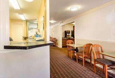 Econo Lodge Boston-Malden