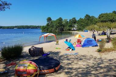 Evolve Mashpee House with Deck - Walk to Beach!