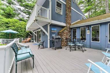 Evolve Mashpee House with Deck - Walk to Beach!