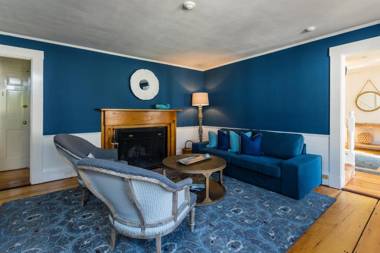 Carlisle House Inn
