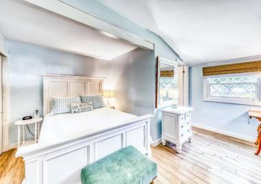 The Island Inn Condominiums by DC