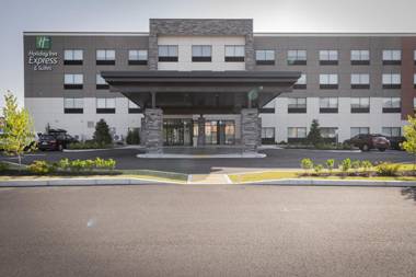 Holiday Inn Express & Suites - Boston South - Randolph an IHG Hotel