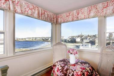 Beach & King Street Inn