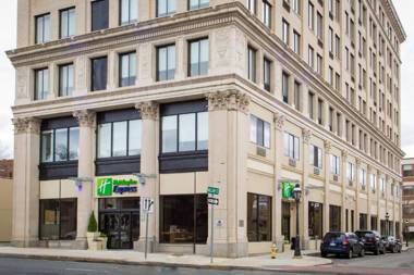 Holiday Inn Express - Springfield Downtown an IHG Hotel