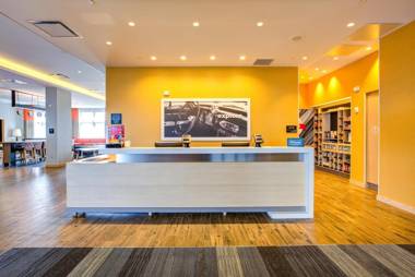 Hampton Inn & Suites Boston/Waltham