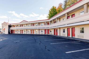 Econo Lodge West Springfield Hwy 5