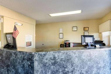 Econo Lodge West Springfield Hwy 5