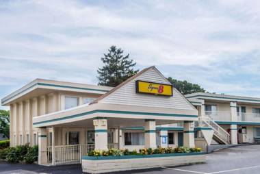 Super 8 by Wyndham W Yarmouth Hyannis/Cape Cod