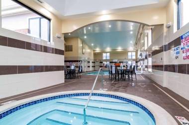 Comfort Inn & Suites University South