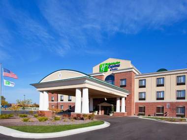 Holiday Inn Express Hotel & Suites Bay City an IHG Hotel