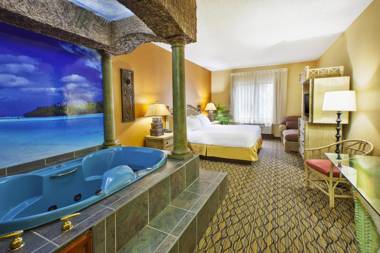 Holiday Inn Express Hotel & Suites - Belleville Area an IHG Hotel