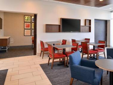 Holiday Inn Express & Suites - Brighton South - US 23 an IHG Hotel