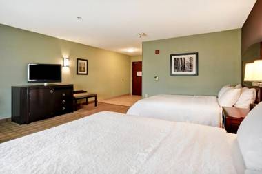 Hampton Inn & Suites Detroit-Canton