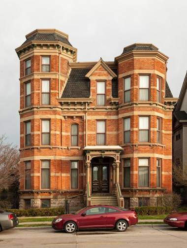 The Inn at 97 Winder