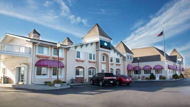 Magnuson Grand Pioneer Inn and Suites