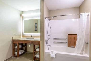 Comfort Suites Escanaba