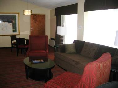 Sheraton Grand Rapids Airport Hotel