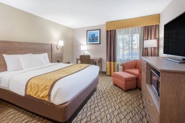 Baymont by Wyndham Grand Rapids Airport