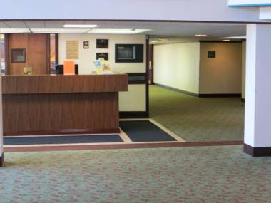 Ramada by Wyndham Lansing Hotel & Conference Center