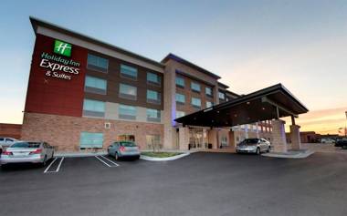Holiday Inn Express & Suites - Detroit Northwest - Livonia an IHG Hotel