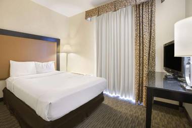 Rodeway Inn & Suites Mackinaw City – Bridgeview