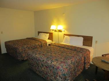 Waterfront Inn Mackinaw City