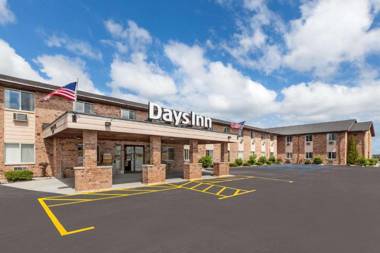 Days Inn by Wyndham Manistee