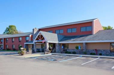 AmericInn by Wyndham Menominee