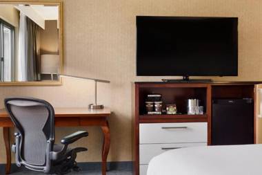 DoubleTree by Hilton Detroit Novi