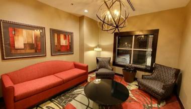Holiday Inn Express & Suites Plymouth - Ann Arbor Area an IHG Hotel