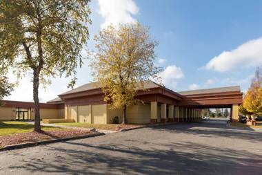 Clarion Hotel Detroit Metro Airport