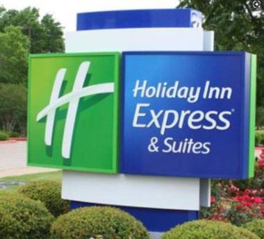 Holiday Inn Express - South Haven an IHG Hotel