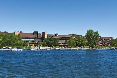 Arrowwood Resort Hotel and Conference Center - Alexandria