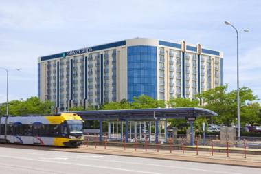 Embassy Suites Minneapolis - Airport