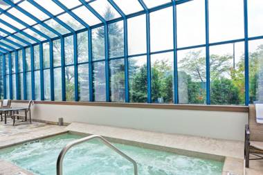 Embassy Suites Minneapolis - Airport