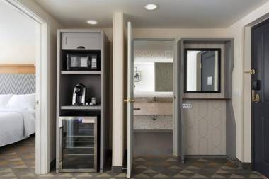 Holiday Inn - Bloomington W MSP Airport Area an IHG Hotel