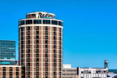 Radisson Hotel Duluth-Harborview